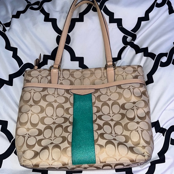 Coach Cream Purse/Shoulder Bag - Picture 1 of 7